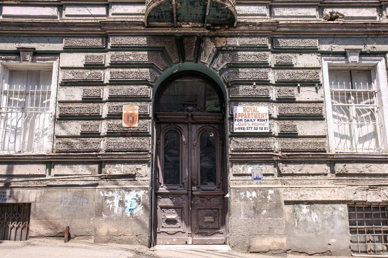 Dali'S Royal Apartment Тбілісі Екстер'єр фото